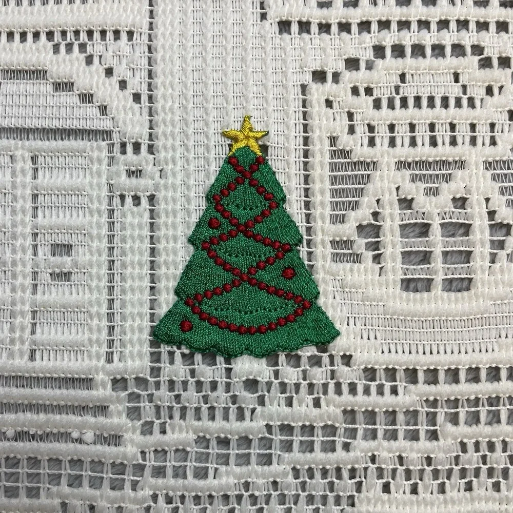 Crocheted‎ Victorian Christmas Village Cutout Table Runner 15